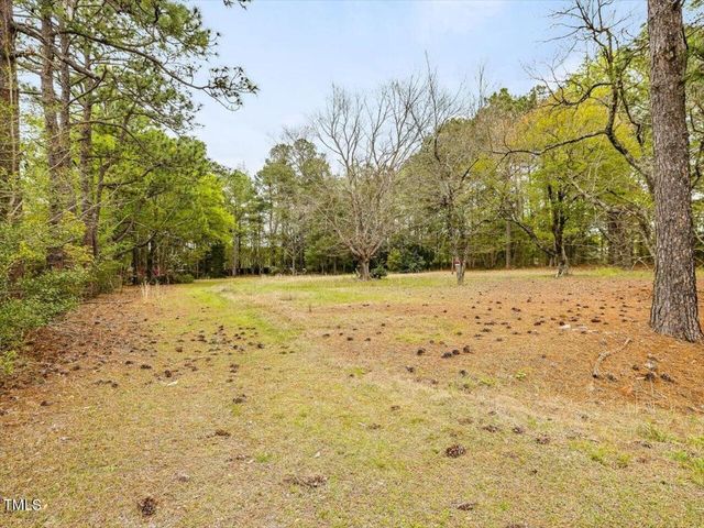 1558 W Market Street, Smithfield, NC 27577