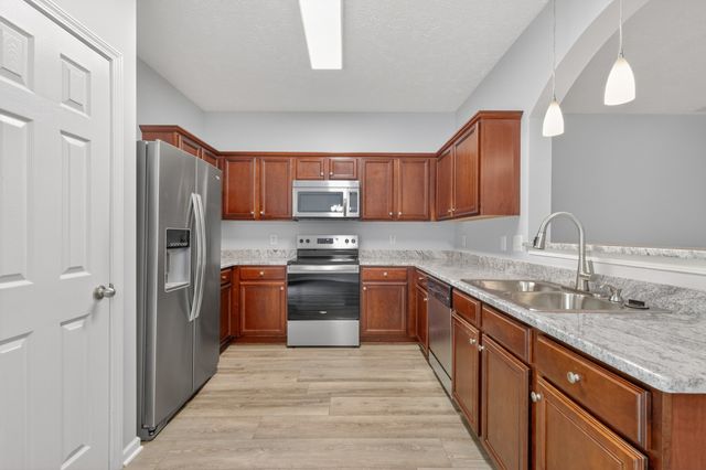 8302 Oak Knoll Dr, Brentwood, TN 37027