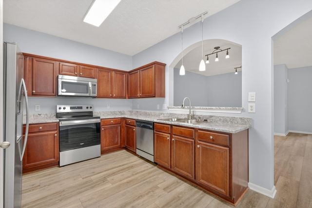8302 Oak Knoll Dr, Brentwood, TN 37027
