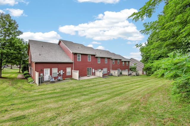 8302 Oak Knoll Dr, Brentwood, TN 37027