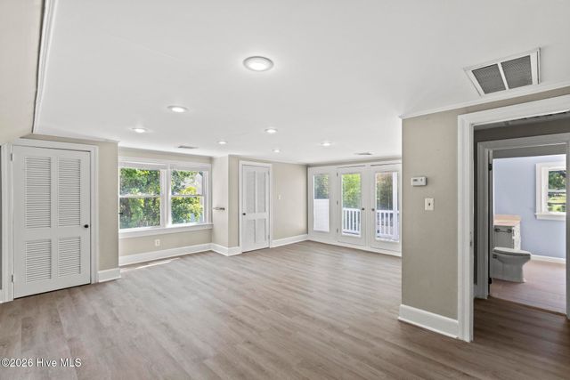 1210 Stockton Road, Kinston, NC 28504