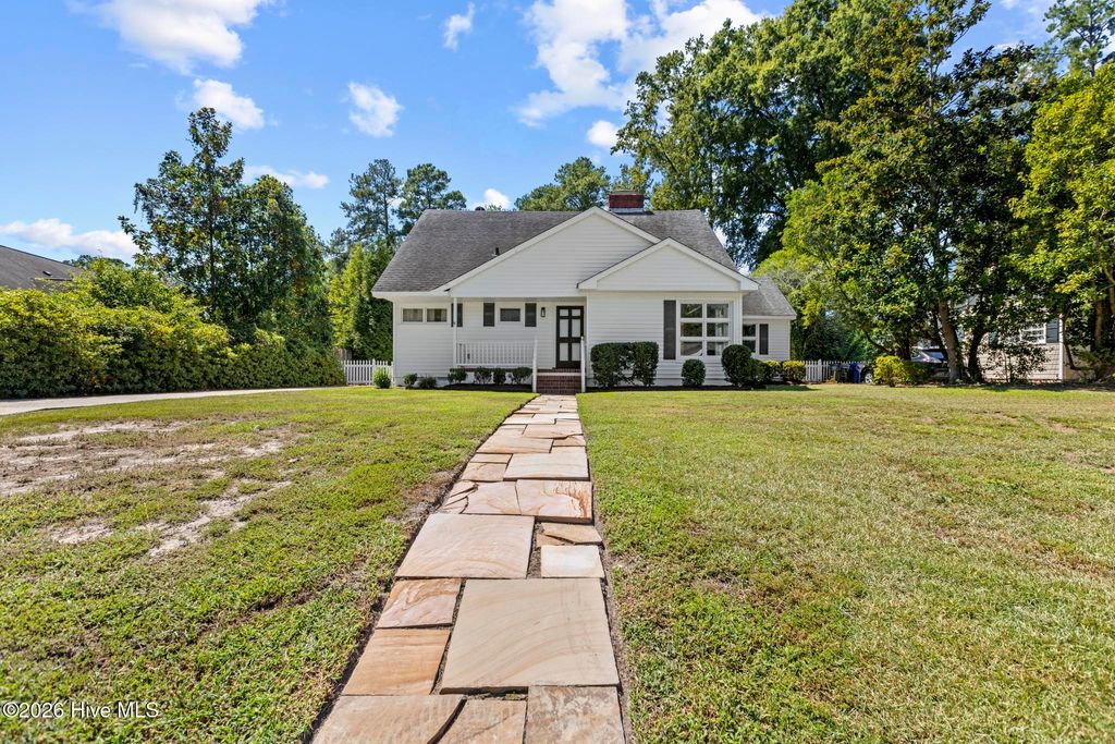 1210 Stockton Road, Kinston, NC 28504