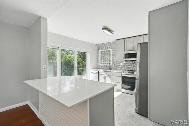 3604 Ridgedale Avenue, St Louis, MO 63121