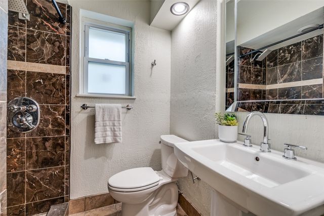 2319 Oldbridge Drive, Dallas, TX 75228