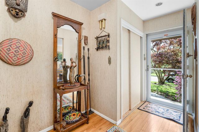 5 Carlton Lane, Rye Brook, NY 10573