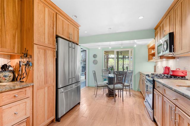 5 Carlton Lane, Rye Brook, NY 10573