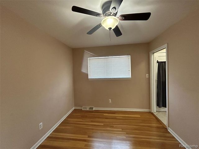 1603 Beaupre Avenue, Madison Heights, MI 48071