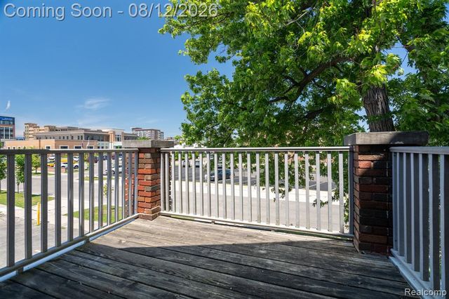 412 E 3rd Street, Royal Oak, MI 48067
