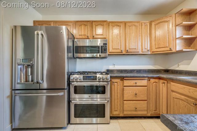 412 E 3rd Street, Royal Oak, MI 48067