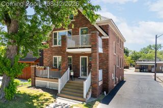 412 E 3rd Street, Royal Oak, MI 48067
