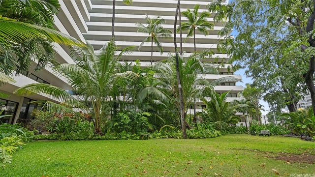 425 Ena Road 405C, Honolulu, HI 96815