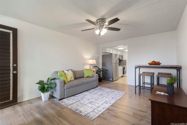 425 Ena Road 405C, Honolulu, HI 96815