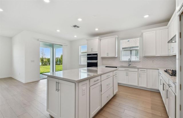 6741 MICHAEL FAVOR WAY, Wesley Chapel, FL 33545
