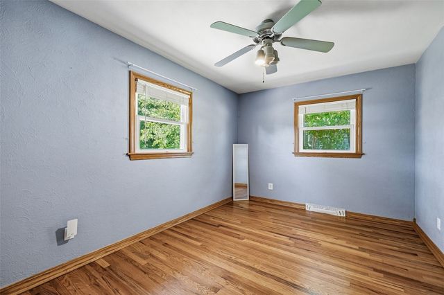 1425 Harold Drive SE, Cedar Rapids, IA 52403