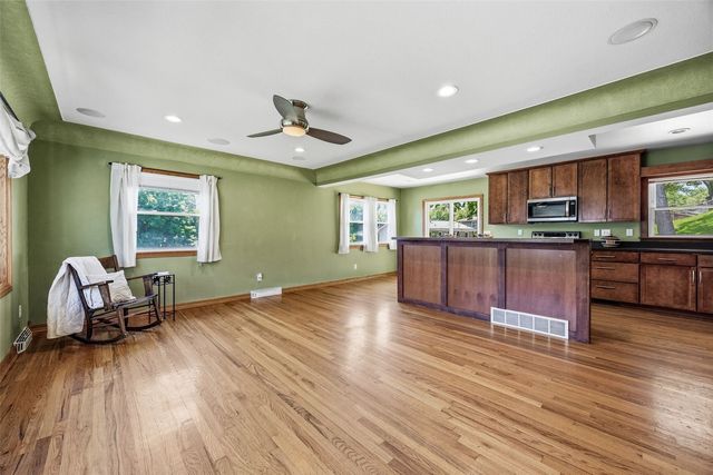 1425 Harold Drive SE, Cedar Rapids, IA 52403