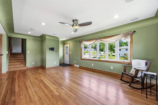 1425 Harold Drive SE, Cedar Rapids, IA 52403