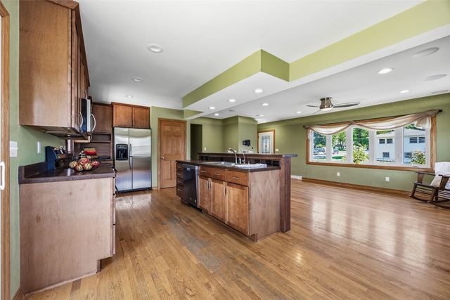 1425 Harold Drive SE, Cedar Rapids, IA 52403