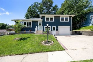 1425 Harold Drive SE, Cedar Rapids, IA 52403
