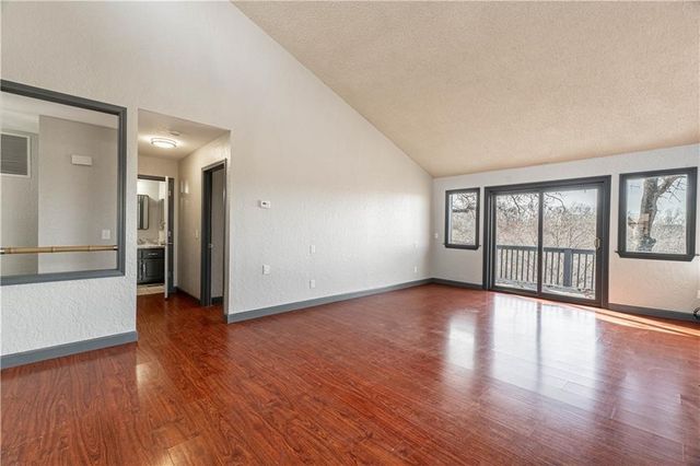 13 Connie Lane, Bella Vista, AR 72715