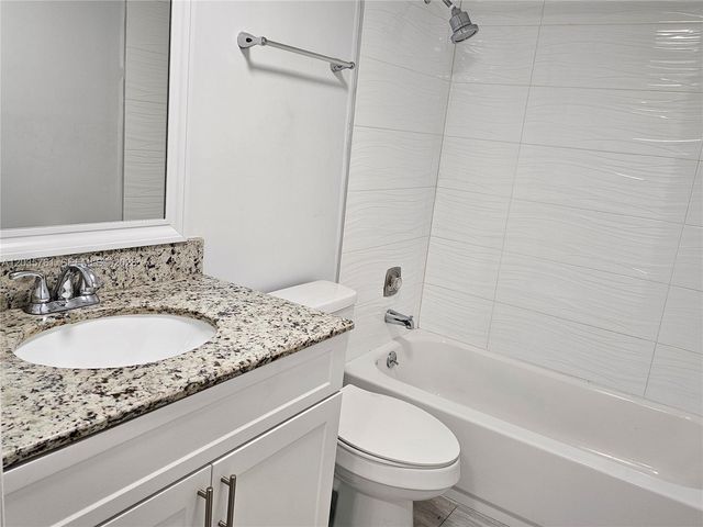 8075 SW 107th Ave 114, Miami, FL 33173