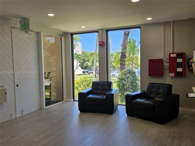 8075 SW 107th Ave 114, Miami, FL 33173