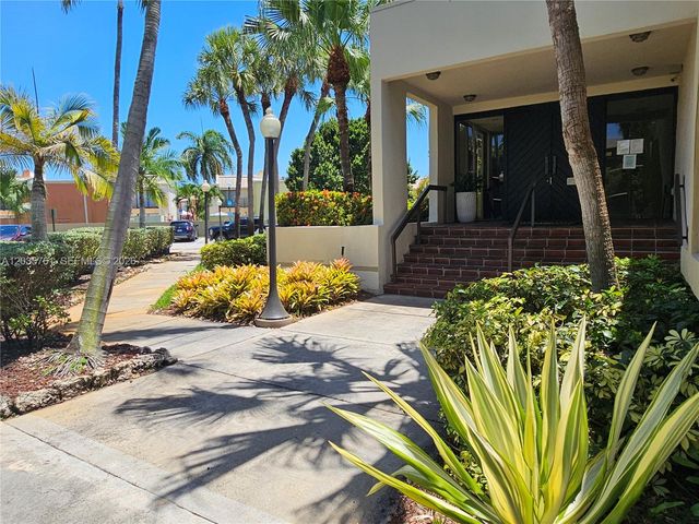 8075 SW 107th Ave 114, Miami, FL 33173
