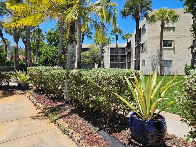 8075 SW 107th Ave 114, Miami, FL 33173