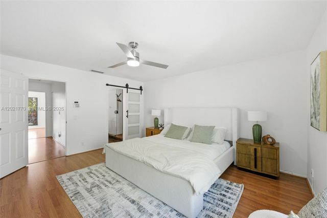 1257 NW 98th Ter 154, Pembroke Pines, FL 33024
