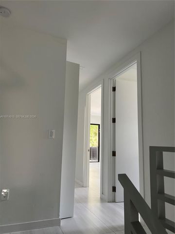 2321 SW 16th Ct left, Miami, FL 33145