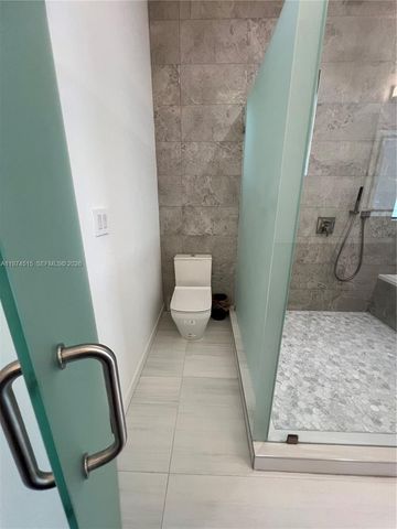 2321 SW 16th Ct left, Miami, FL 33145