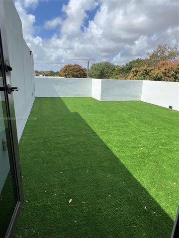 2321 SW 16th Ct left, Miami, FL 33145