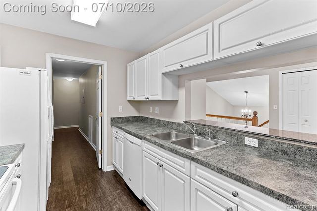 3553 Oakmonte Boulevard, Rochester, MI 48306