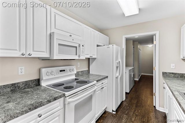 3553 Oakmonte Boulevard, Rochester, MI 48306