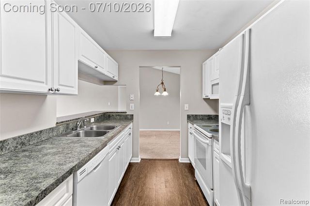 3553 Oakmonte Boulevard, Rochester, MI 48306