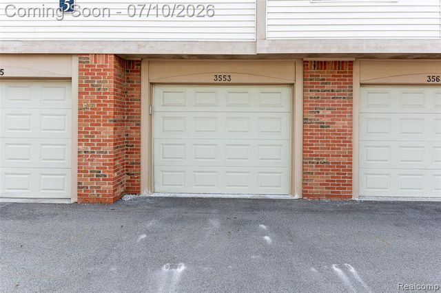 3553 Oakmonte Boulevard, Rochester, MI 48306