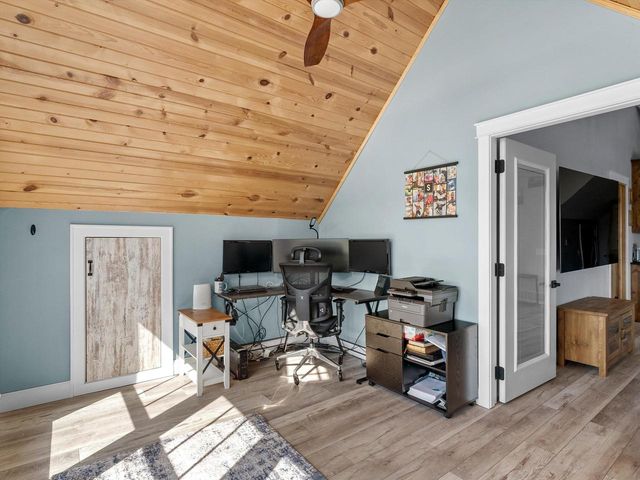 3202 Mirro DRIVE, Manitowoc, WI 54220