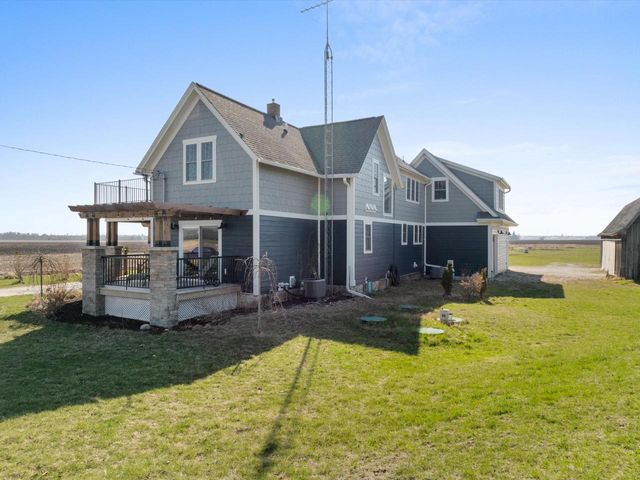 3202 Mirro DRIVE, Manitowoc, WI 54220