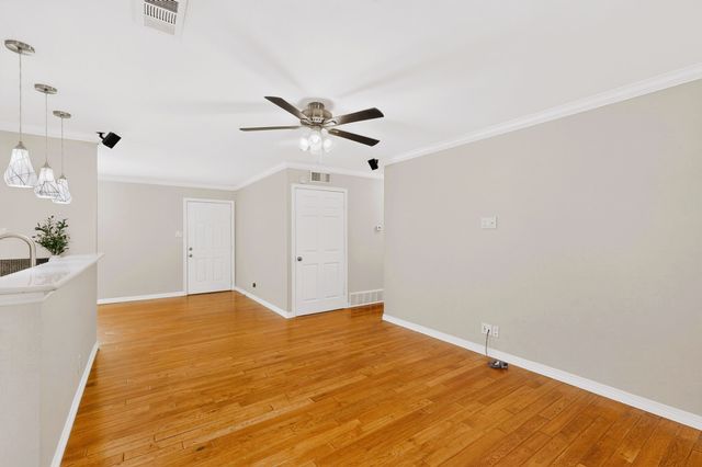 1207 Aransas Drive, Euless, TX 76039