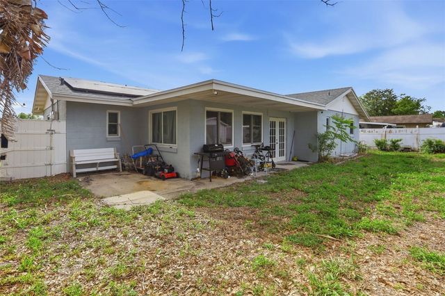 200 SIR LAWRENCE DRIVE, Sanford, FL 32773