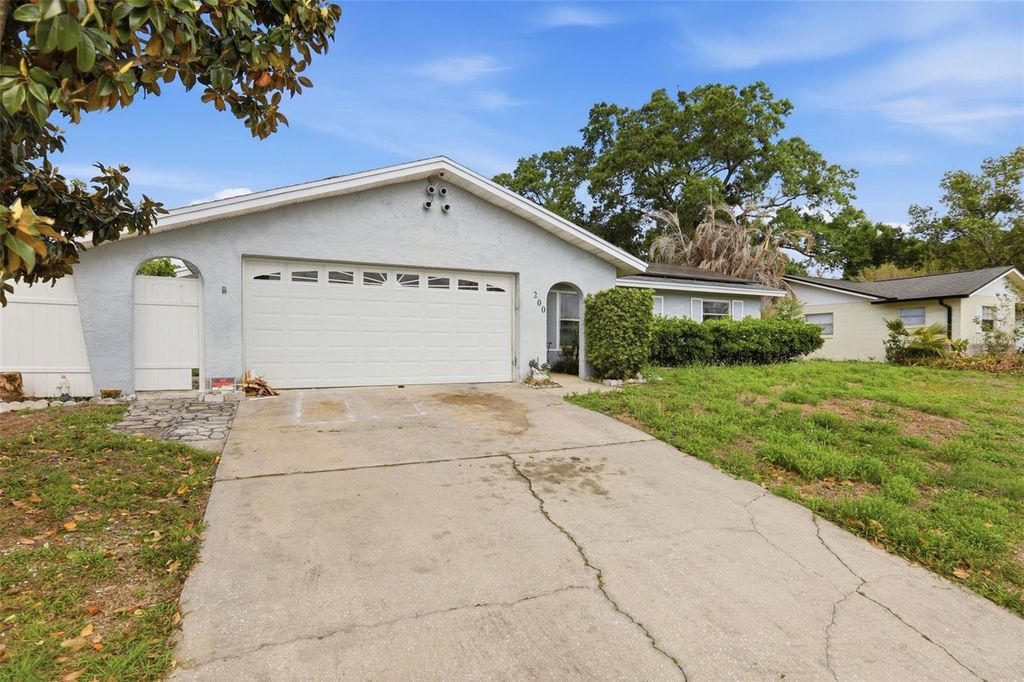 200 SIR LAWRENCE DRIVE, Sanford, FL 32773