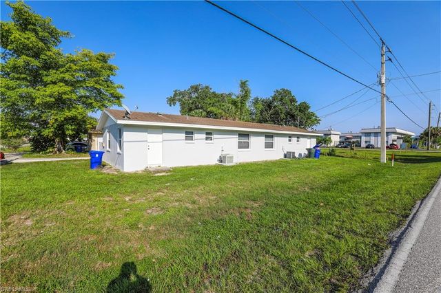 2406 Linhart AVE, Fort Myers, FL 33901