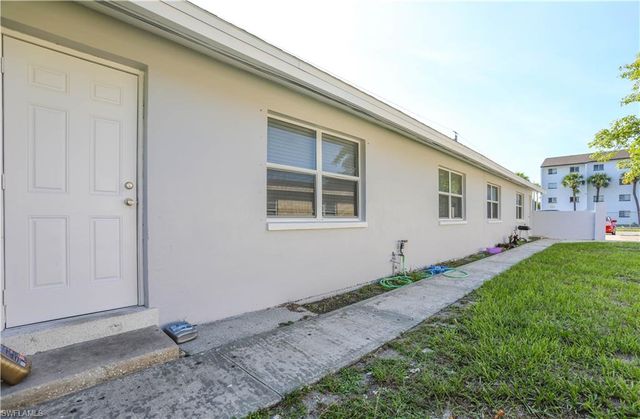 2406 Linhart AVE, Fort Myers, FL 33901