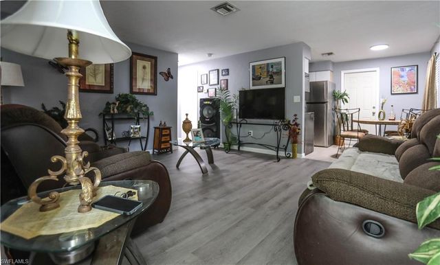 2406 Linhart AVE, Fort Myers, FL 33901