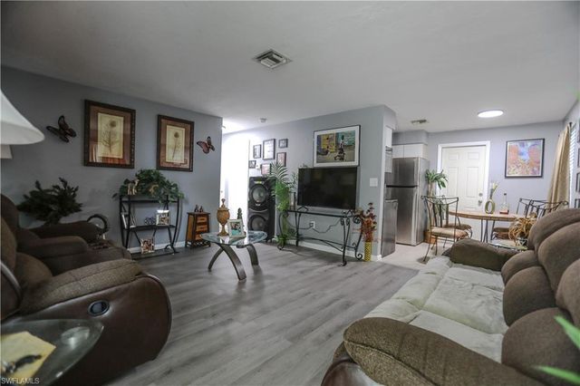 2406 Linhart AVE, Fort Myers, FL 33901