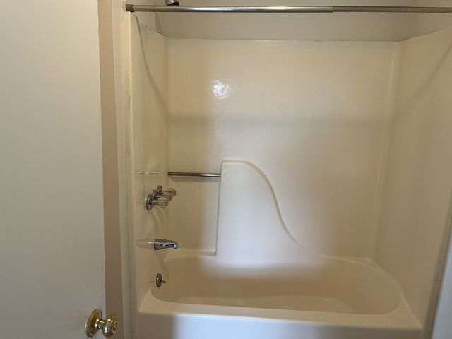 222 Edgewood Dr, Hendersonville, TN 37075