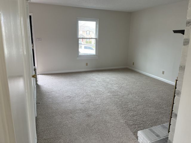 222 Edgewood Dr, Hendersonville, TN 37075