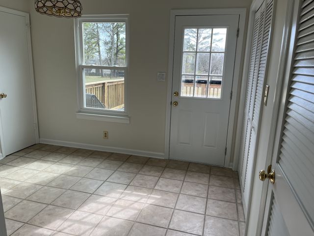 222 Edgewood Dr, Hendersonville, TN 37075