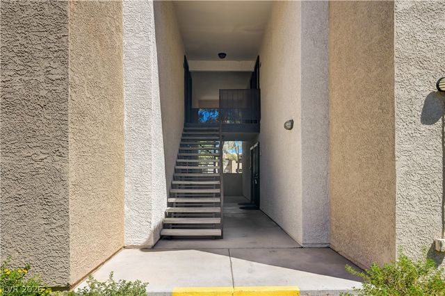 2451 North Rainbow Boulevard 2051, Las Vegas, NV 89108