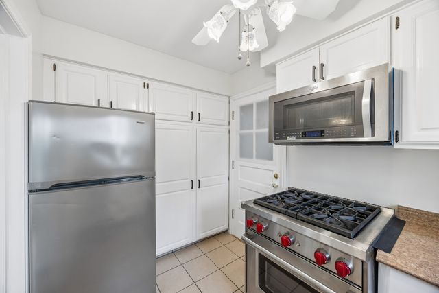 1535 Monroe Avenue 2, River Forest, IL 60305