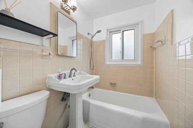 1535 Monroe Avenue 2, River Forest, IL 60305